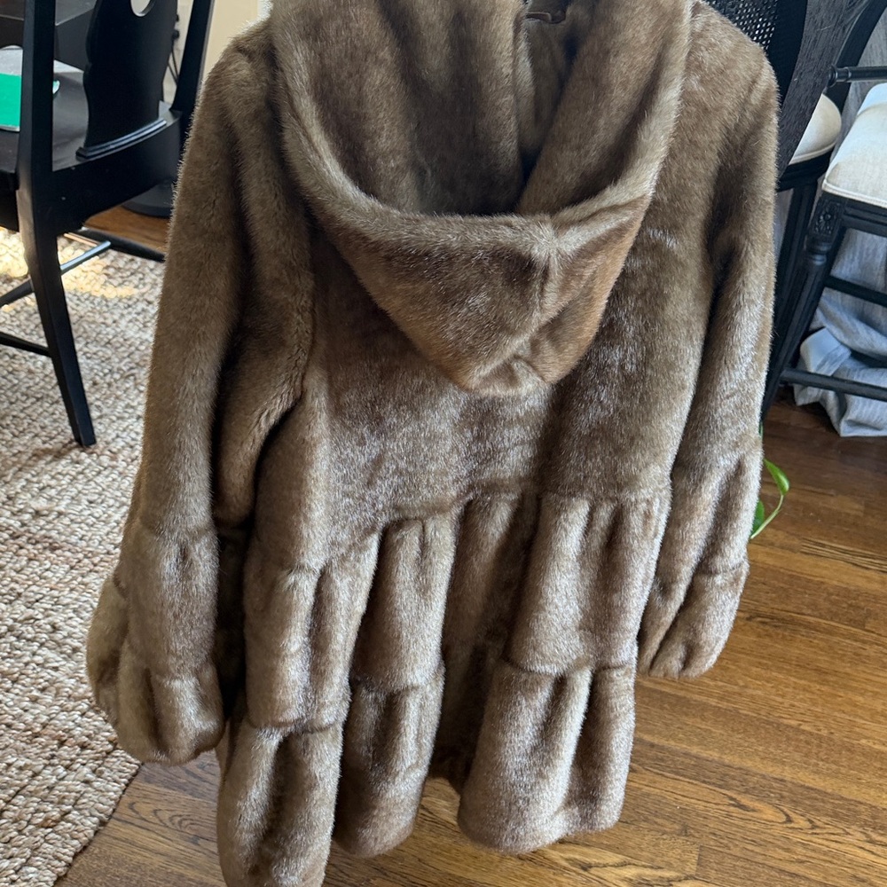 Jones New York Plush Brown Teddy Coat - Picture 5 of 8